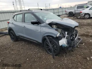 2022 Nissan Kicks SR with VIN 3N1CP5DV8NL519581, listed as a Copart auction lot 85103504 with 0 mi miles and Salvage Title. Bid and sale history available at carsss.com. Image 4.