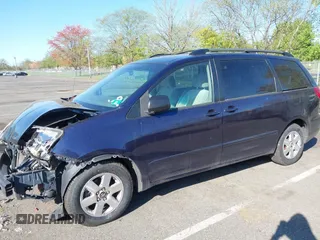 2007 Toyota Sienna CE with VIN 5TDZK23C87S080688, listed as a IAAI auction lot 42125196 with 189,427 mi miles. Bid and sale history available at carsss.com. Image 13.