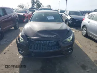 2019 Infiniti Q50 3.0t LUXE with VIN JN1EV7AP9KM512446, listed as a IAAI auction lot 41311730 with 105,000 mi miles. Bid and sale history available at carsss.com. Image 6.