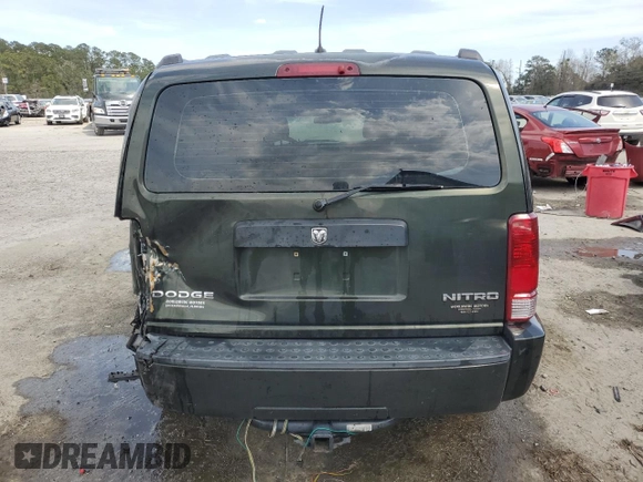 2010 Dodge Nitro SE z VIN 1D4PT2GK5AW124730, wystawiony jako Copart lot #49146165 z przebiegiem 142 706 mil mil oraz Szkoda całkowita • Salvage title. Historia ofert i sprzedaży dostępna na DreamBid. Obrazek 6.
