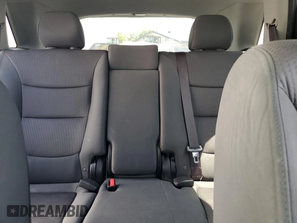 2013 Kia Sorento LX with VIN 5XYKT3A61DG334963, listed as a Copart auction lot 60152345 with 176,500 mi miles and Salvage title. Bid and sale history available at DreamBid. Image 10.