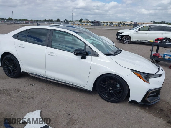 2021 Toyota Corolla SE with VIN 5YFS4MCE6MP080606, listed as a IAAI auction lot 41565478 with 38,780 mi miles. Bid and sale history available at carsss.com. Image 1.