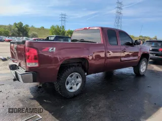 2013 GMC Sierra 1500 SLT z VIN 1GTR2WE70DZ280479, wystawiony jako Copart lot #58602555 z przebiegiem 140 849 mil mil oraz Szkoda całkowita • Salvage title. Historia ofert i sprzedaży dostępna na DreamBid. Obrazek 3.
