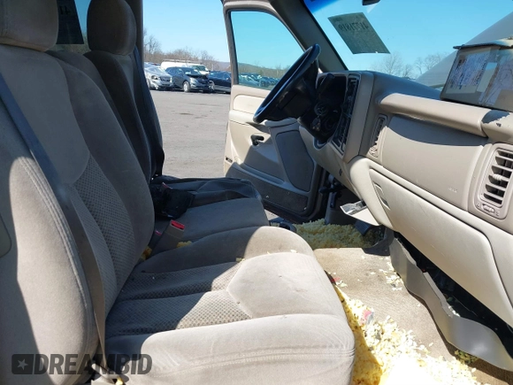 2003 Chevrolet Suburban LT z VIN 1GNFK16ZX3J197314, wystawiony jako IAAI lot #41771819 z przebiegiem 233 849 mil mil oraz . Historia ofert i sprzedaży dostępna na DreamBid. Obrazek 5.