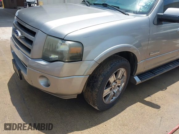 2008 Ford Expedition Limited с VIN 1FMFU19528LA36121, выставлен на аукционе IAAI как лот 42363056 с пробегом 236 081 миль миль и . История ставок и продаж доступна на DreamBid. Изображение 6.