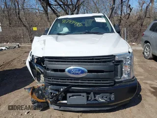 2019 Ford Super Duty F-250 SRW XL with VIN 1FT7W2A64KEE46444, listed as a IAAI auction lot 41743447 with 27,059 mi miles. Bid and sale history available at carsss.com. Image 6.