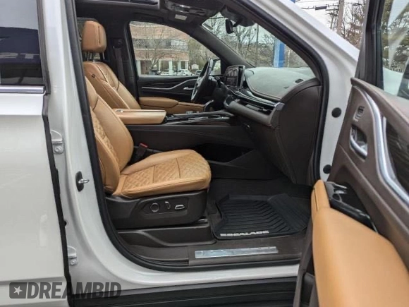 2021 Cadillac Escalade ESV Premium Luxury with VIN 1GYS4KKL7MR4240XX, listed as a Copart auction lot 49542675 with 43,637 mi miles and Clean title. Bid and sale history available at DreamBid. Image 5.