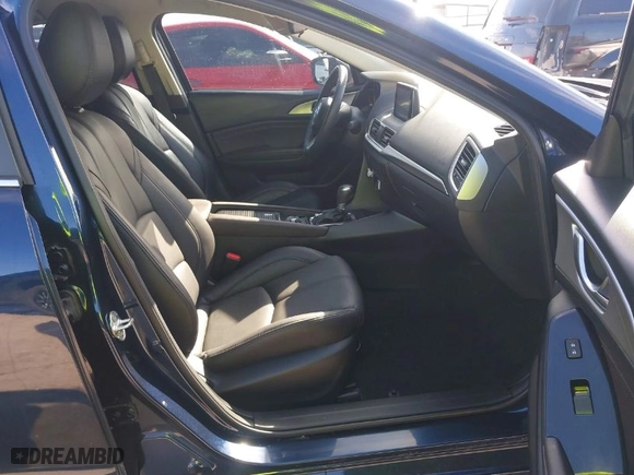 2018 Mazda Mazda3 5-Door Touring with VIN 3MZBN1L37JM272319, listed as a IAAI auction lot 41387550 with 21,376 mi miles. Bid and sale history available at carsss.com. Image 5.