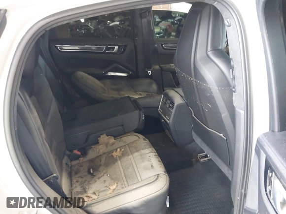 2021 Porsche Cayenne Turbo with VIN WP1BF2AY2MDA51228, listed as a IAAI auction lot 42757492 with 33,660 mi miles and . Bid and sale history available at DreamBid. Image 8.