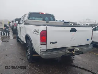 1997 Ford F-150 XL with VIN 1FTDX1863VNB01474, listed as a IAAI auction lot 41446672 with 223,296 mi miles. Bid and sale history available at carsss.com. Image 3.
