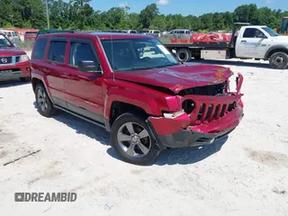 2015 Jeep Patriot High Altitude z VIN 1C4NJRFB4FD290759, wystawiony jako IAAI lot #42545427 z przebiegiem 131 199 mil mil oraz . Historia ofert i sprzedaży dostępna na DreamBid. Obrazek 1.