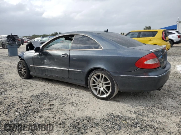 2008 Mercedes-Benz CLK 350 с VIN WDBTJ56H98F247982, выставлен на аукционе Copart как лот 47406985 с пробегом 117 758 миль миль и Списание • Salvage title. История ставок и продаж доступна на DreamBid. Изображение 2.