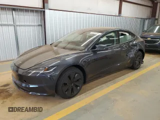 2025 Tesla Model 3 Long Range z VIN 5YJ3E1EA2SF930959, wystawiony jako Copart lot #54921345 z przebiegiem 168 mil mil oraz Szkoda całkowita • Salvage title. Historia ofert i sprzedaży dostępna na DreamBid. Obrazek 1.
