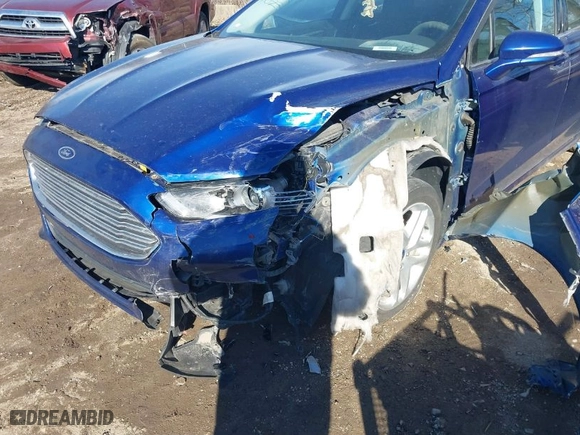 2013 Ford Fusion SE with VIN 3FA6P0H72DR102371, listed as a IAAI auction lot 41588018 with 167,544 mi miles. Bid and sale history available at carsss.com. Image 6.