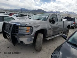 2007 GMC Sierra 2500HD SLT z VIN 1GTHK29K37E547581, wystawiony jako Copart lot #54178365 z przebiegiem 178 131 mil mil oraz Szkoda całkowita • Salvage title. Historia ofert i sprzedaży dostępna na DreamBid. Obrazek 1.
