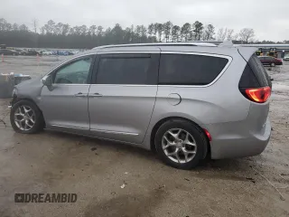 2018 Chrysler Pacifica Limited with VIN 2C4RC1GG1JR320524, listed as a Copart auction lot 48353795 with 133,624 mi miles and Salvage title. Bid and sale history available at DreamBid. Image 2.