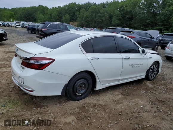 2017 Honda Accord Touring with VIN JHMCR6F76HC013354, listed as a Copart auction lot 61572385 with 223,100 mi miles and Salvage title. Bid and sale history available at DreamBid. Image 3.