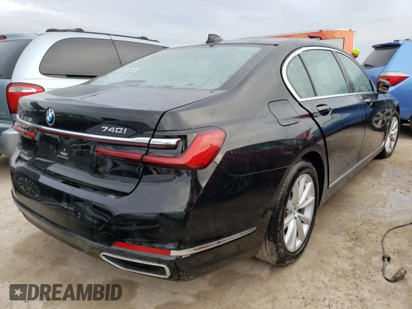 2021 BMW 7 Series 740i with VIN WBA7T2C05MCF87359, listed as a Copart auction lot 64117712 with 0 mi miles. Bid and sale history available at carsss.com. Image 4.