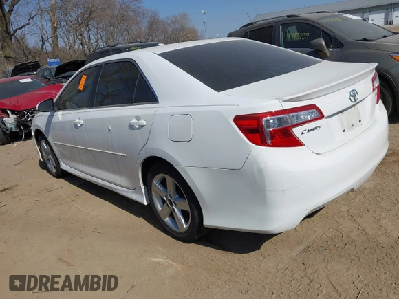 2013 Toyota Camry L with VIN 4T1BF1FK4DU274253, listed as a IAAI auction lot 41801084 with 159,913 mi miles. Bid and sale history available at carsss.com. Image 3.