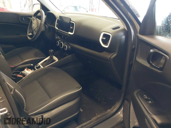 2024 Hyundai Venue Limited with VIN KMHRC8A31RU282690, listed as a IAAI auction lot 41591529 with 20,870 mi miles and . Bid and sale history available at DreamBid. Image 5.