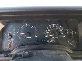 2000 Jeep Cherokee Limited with VIN 1J4FF68S0YL250926, listed as a Copart auction lot 84837244 with 141,020 mi miles and Salvage Title. Bid and sale history available at carsss.com. Image 9.