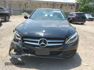 2015 Mercedes-Benz C 300 Luxury with VIN 55SWF4KB0FU022927, listed as a Copart auction lot 61828975 with 97,541 mi miles and Salvage title. Bid and sale history available at DreamBid. Image 5.