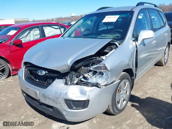2009 Kia Rondo LX with VIN KNAFG528697273077, listed as a IAAI auction lot 41814759 with NaN miles. Bid and sale history available at carsss.com. Image 6.