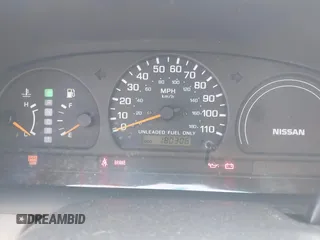 1998 Nissan Frontier XE z VIN 1N6DD26S3WC335378, wystawiony jako IAAI lot #42384698 z przebiegiem 180 306 mil mil oraz . Historia ofert i sprzedaży dostępna na DreamBid. Obrazek 7.