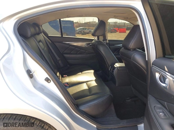2015 Infiniti Q50 Premium with VIN JN1BV7AR7FM405809, listed as a IAAI auction lot 41782277 with 110,958 mi miles. Bid and sale history available at carsss.com. Image 8.