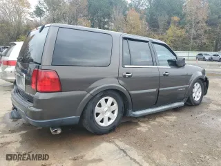 2005 Lincoln Navigator Luxury with VIN 5LMFU27555LJ00668, listed as a Copart auction lot 84251384 with 126,715 mi miles and Salvage Title. Bid and sale history available at carsss.com. Image 3.