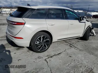 2024 Lincoln Corsair Grand Touring z VIN 5LMTJ5DZ7RUL19538, wystawiony jako Copart lot #44342865 z przebiegiem 3 972 mil mil oraz Szkoda całkowita • Salvage title. Historia ofert i sprzedaży dostępna na DreamBid. Obrazek 4.