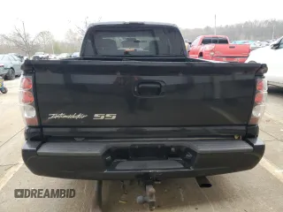 2006 Chevrolet Silverado SS z VIN 2GCEC19N261140999, wystawiony jako Copart lot #80564114 z przebiegiem 221 209 mil mil oraz Szkoda całkowita • Salvage title. Historia ofert i sprzedaży dostępna na DreamBid. Obrazek 6.