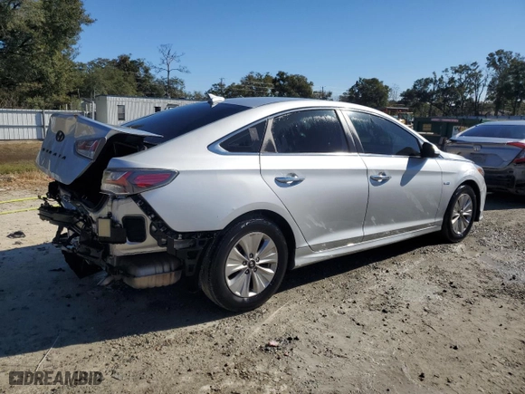 2019 Hyundai Sonata Hybrid SE with VIN KMHE24L36KA091085, listed as a Copart auction lot 41647315 with 100,187 mi miles and Non Repairable. Bid and sale history available at carsss.com. Image 3.