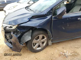 2019 Honda Odyssey EX-L with VIN 5FNRL6H72KB090503, listed as a IAAI auction lot 40958508 with 101,597 mi miles. Bid and sale history available at carsss.com. Image 18.