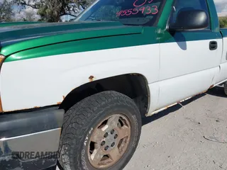 2006 Chevrolet Silverado 1500 Work Truck with VIN 3GCEK14Z76G197526, listed as a IAAI auction lot 41555933 with 176,540 mi miles. Bid and sale history available at carsss.com. Image 6.