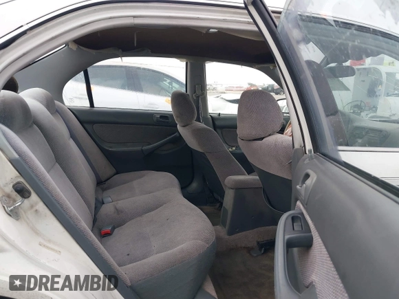1997 Honda Civic LX z VIN 2HGEJ6676VH534795, wystawiony jako IAAI lot #42170378 z przebiegiem 228 033 mil mil oraz . Historia ofert i sprzedaży dostępna na DreamBid. Obrazek 8.