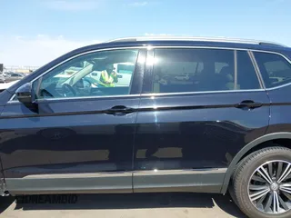 2018 Volkswagen Tiguan SEL with VIN 3VV3B7AX4JM056650, listed as a IAAI auction lot 42394948 with 35,696 mi miles and . Bid and sale history available at DreamBid. Image 15.
