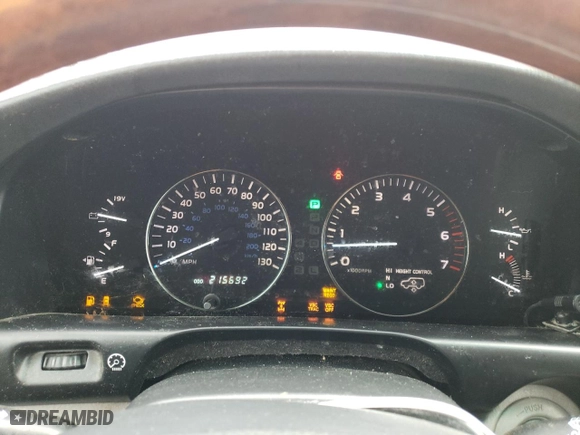 2004 Lexus LX 470 with VIN JTJHT00W443536417, listed as a Copart auction lot 88842505 with 215,692 mi miles and Salvage Title. Bid and sale history available at carsss.com. Image 9.