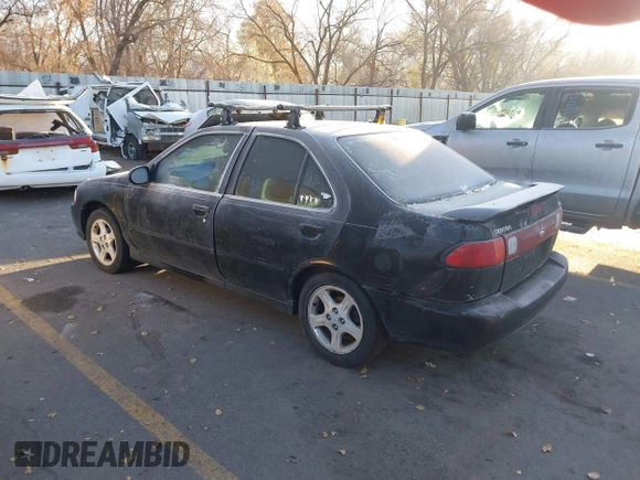1998 Nissan Sentra z VIN 1N4BB41D0WC753293, wystawiony jako IAAI lot #40903118 z przebiegiem 287 968 mil mil oraz . Historia ofert i sprzedaży dostępna na DreamBid. Obrazek 3.