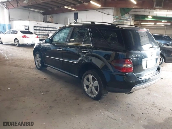 2008 Mercedes-Benz M-Class 3.5L with VIN 4JGBB86E28A358948, listed as a IAAI auction lot 41957435 with 118,810 mi miles. Bid and sale history available at carsss.com. Image 3.