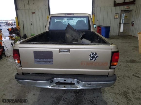 2000 Mazda B-Series 2WD Truck SX with VIN 4F4YR12C1YTM19515, listed as a Copart auction lot 82472574 with 357,701 mi miles and Clean Title. Bid and sale history available at carsss.com. Image 6.