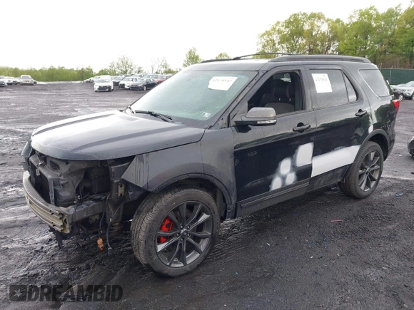 2017 Ford Explorer XLT with VIN 1FM5K8D83HGB84296, listed as a IAAI auction lot 42170542 with 118,335 mi miles and . Bid and sale history available at carsss.com. Image 2.