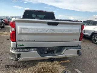 2019 Chevrolet Silverado 1500 RST with VIN 1GCRWDED7KZ302151, listed as a Copart auction lot 67872414 with 105,059 mi miles and Salvage Title. Bid and sale history available at carsss.com. Image 6.