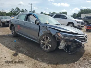 2020 Volkswagen Passat SEL z VIN 1VWCA7A39LC005600, wystawiony jako Copart lot #58084975 z przebiegiem 70 738 mil mil oraz Szkoda całkowita • Salvage title. Historia ofert i sprzedaży dostępna na DreamBid. Obrazek 4.
