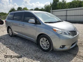 2017 Toyota Sienna XLE Auto Access Seat with VIN 5TDYZ3DC9HS820214, listed as a Copart auction lot 65401205 with 172,084 mi miles and Salvage title. Bid and sale history available at DreamBid. Image 4.