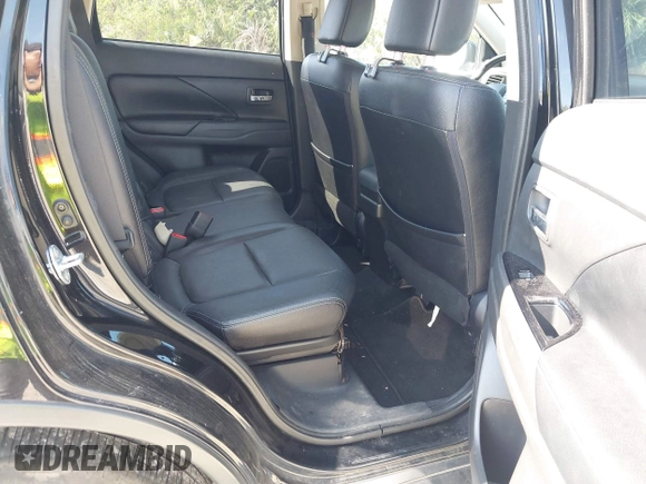 2016 Mitsubishi Outlander GT with VIN JA4JZ4AX0GZ017846, listed as a IAAI auction lot 41900962 with 117,604 mi miles and . Bid and sale history available at DreamBid. Image 8.