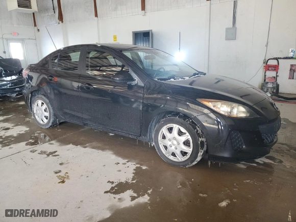 2013 Mazda Mazda3 i SV with VIN JM1BL1TG3D1822001, listed as a Copart auction lot 45711615 with 88,327 mi miles and Salvage Title. Bid and sale history available at carsss.com. Image 4.