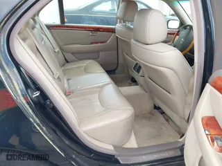 2003 Lexus LS 430 with VIN JTHBN30F430105725, listed as a IAAI auction lot 41960436 with 277,423 mi miles. Bid and sale history available at carsss.com. Image 8.
