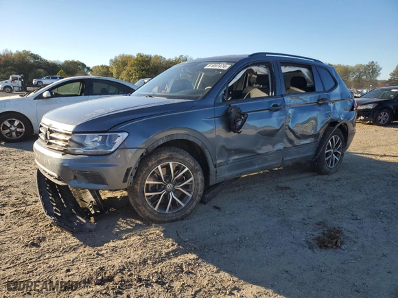 2021 Volkswagen Tiguan S with VIN 3VV1B7AX1MM108585, listed as a Copart auction lot 81897474 with 60,514 mi miles and Salvage Title. Bid and sale history available at carsss.com. Image 1.