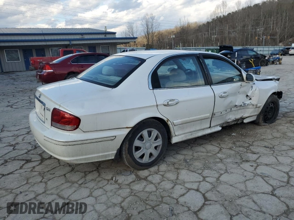 2002 Hyundai Sonata with VIN KMHWF25S32A581260, listed as a Copart auction lot 47229145 with 121,552 mi miles and Salvage Title. Bid and sale history available at carsss.com. Image 3.